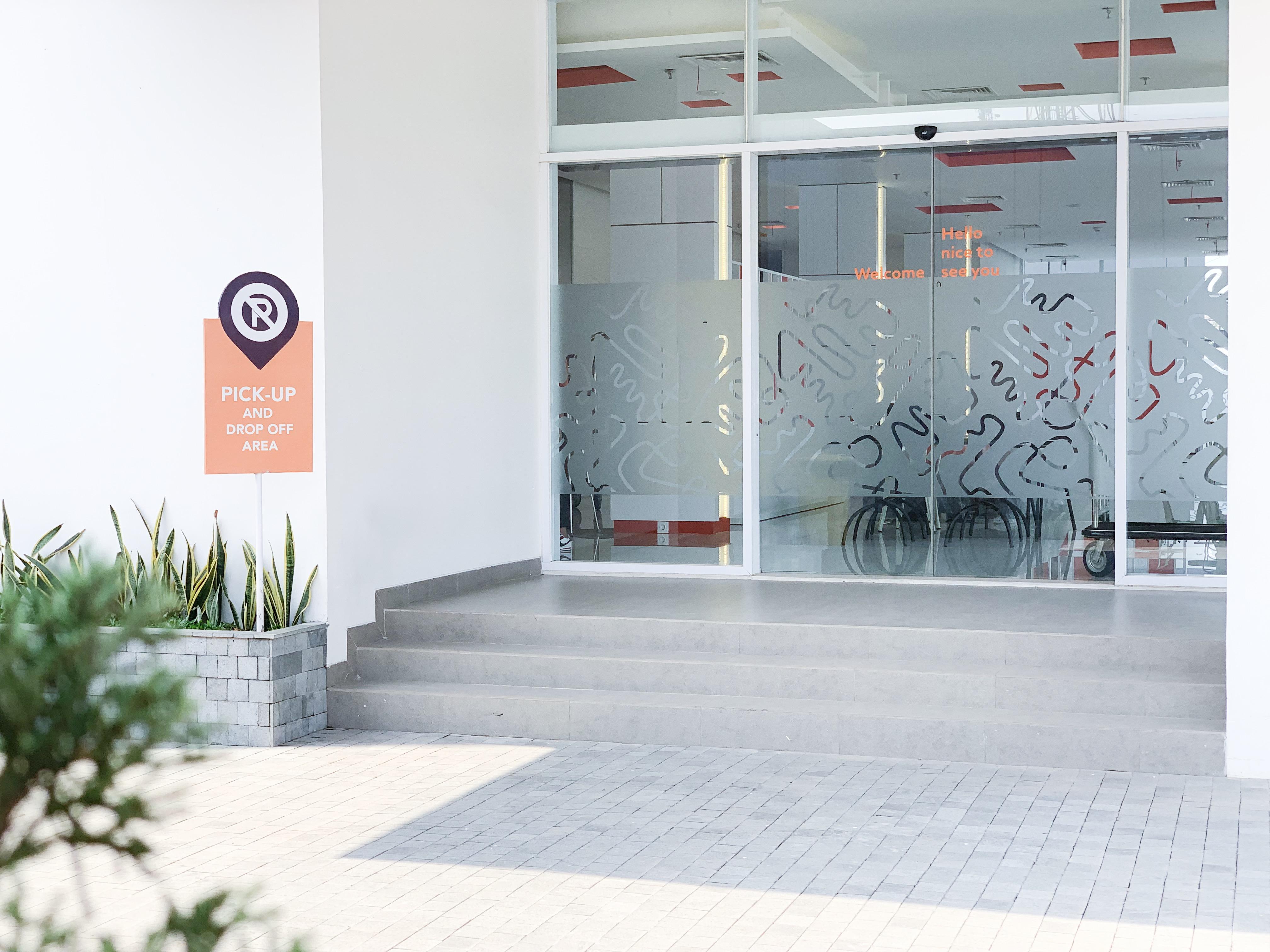 Starlet Hotel Jakarta Airport Tangerang Exterior foto