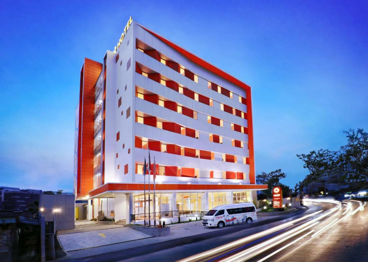 Starlet Hotel Jakarta Airport Tangerang Exterior foto